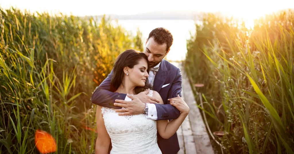 Real Wedding 45 Il fotoreportage di Jorgos e Valentina, un matrimonio a pochi passi da Roma. Una cerimonia intima ed emozionante nella Chiesa di San Pancrazio, all'Isola Farnese...