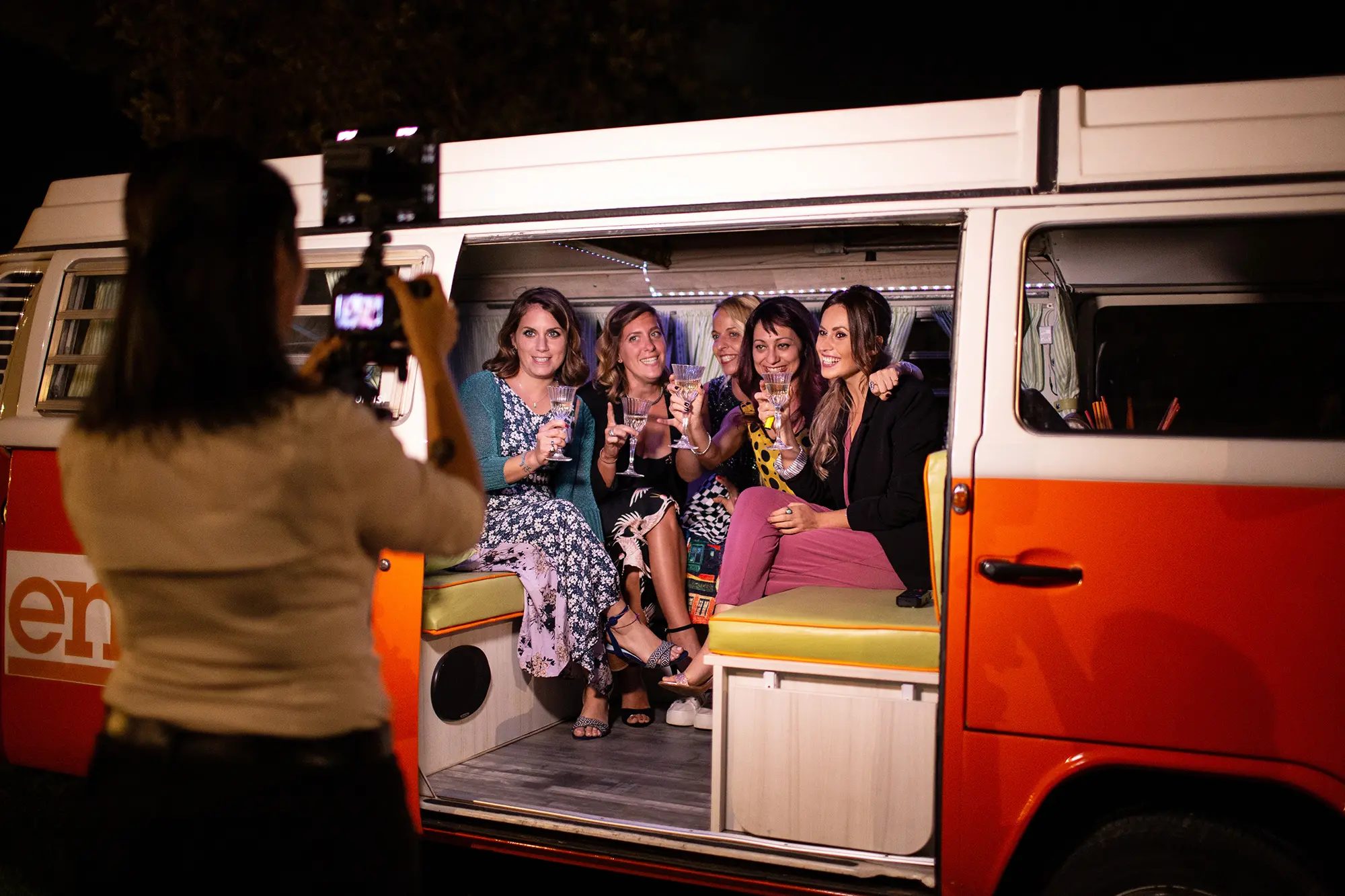 Interviste video con il Furgoncino Entire 1 entire 1255 1