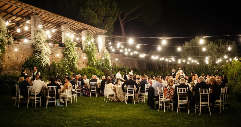 Real Wedding 39 Daniele e Jessica, accompagnati da tutti gli amici, si sono scatenati sulle note del Rock n'Roll, ballando e festeggiando per tutta la sera!