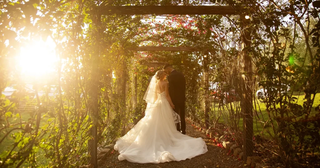 Real Wedding 33 Edoardo e Valerie si sono sposati nella Chiesa di Ariccia e hanno proseguito i festeggiamenti in un casale bellissimo alle pendici dei Castelli Romani...