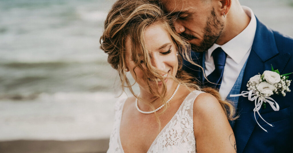 Alessandro e Marta - Un matrimonio in spiaggia a Controvento